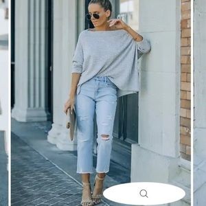 NWT KanCan High Rise Straight Fit Light Wash Distressed Jeans, size 28